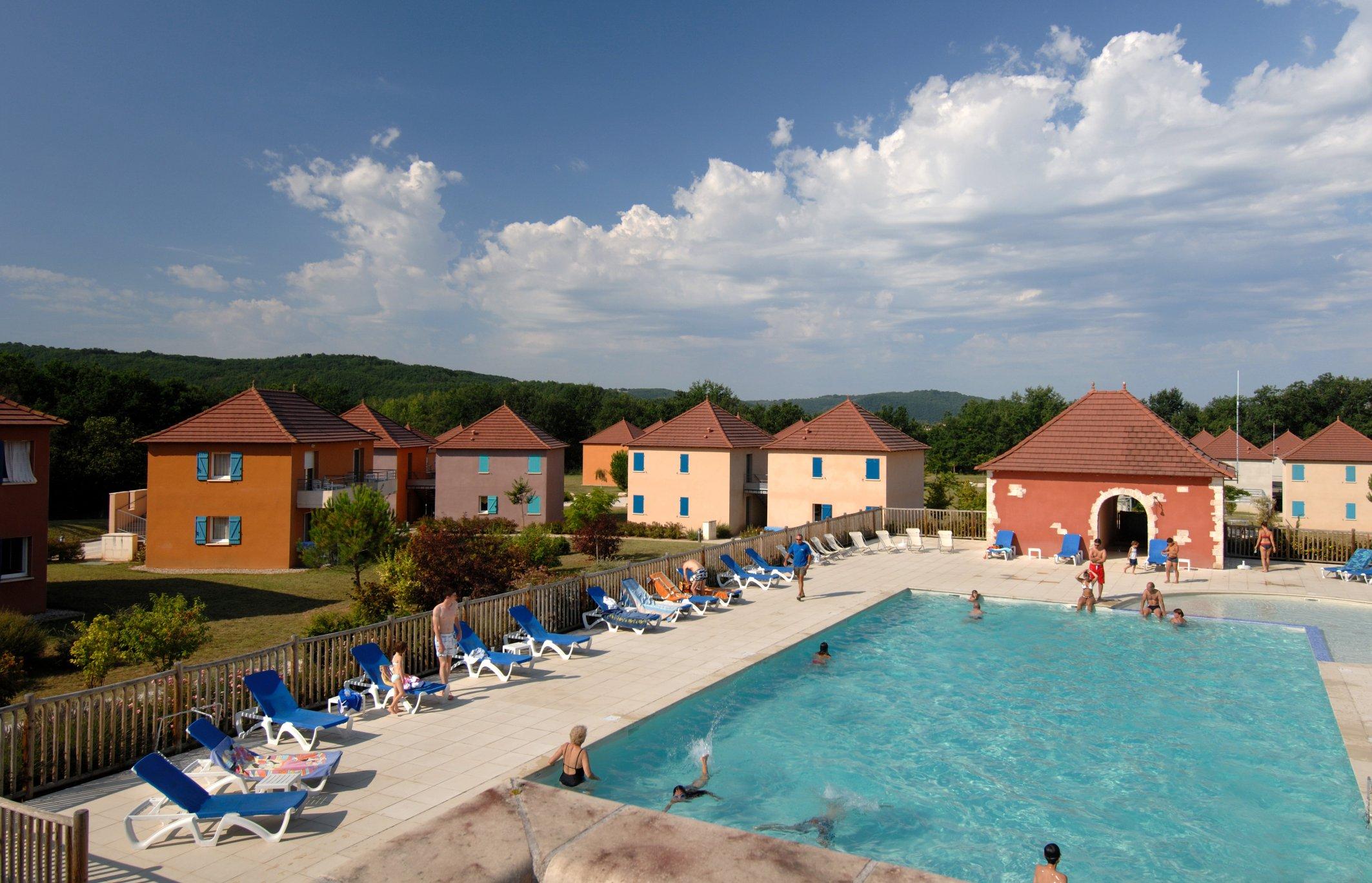 Hotel Terres De France - Domaine De Claire Rive Prayssac Exterior foto